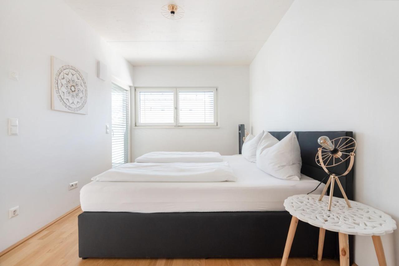 Helles, Neues Dg Apartment Mit Blick Zum Donauturm Wien Ngoại thất bức ảnh
