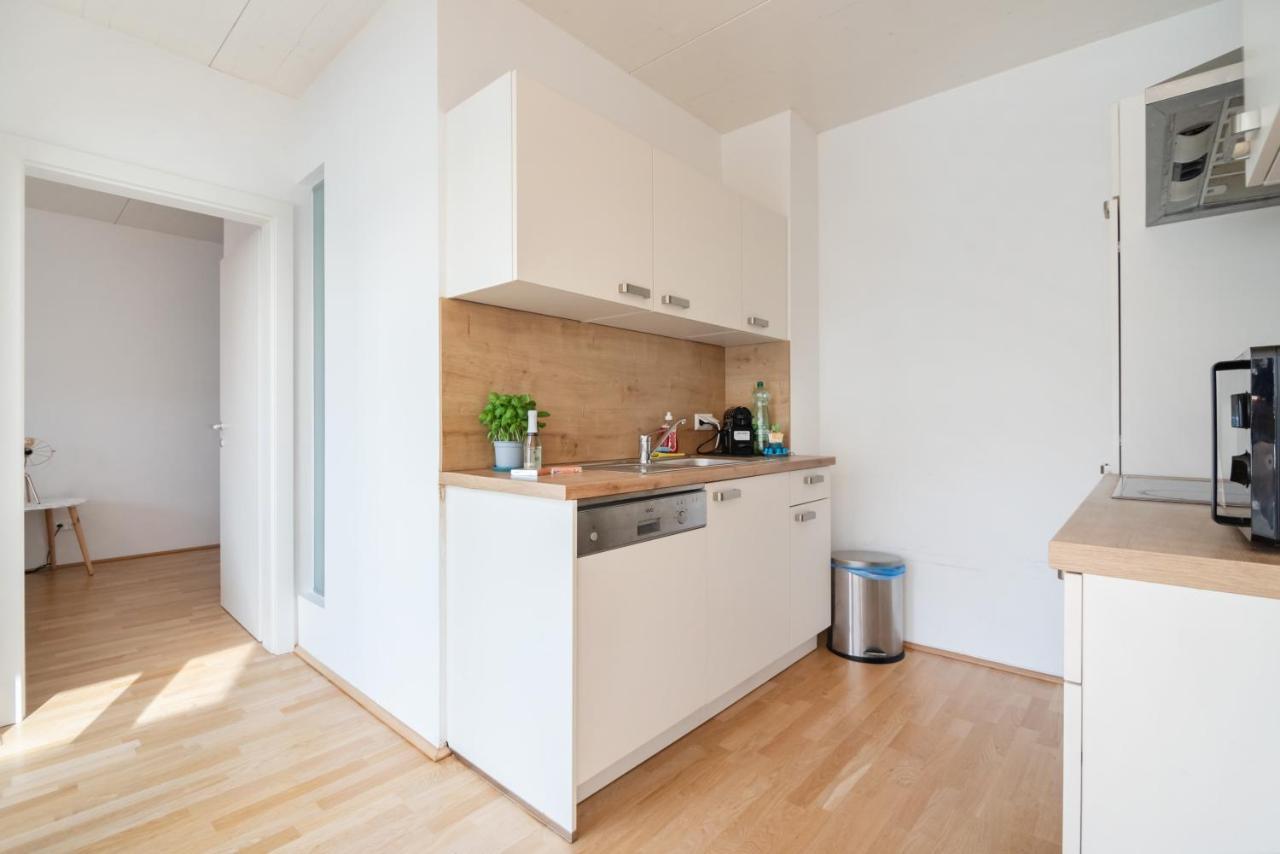 Helles, Neues Dg Apartment Mit Blick Zum Donauturm Wien Ngoại thất bức ảnh